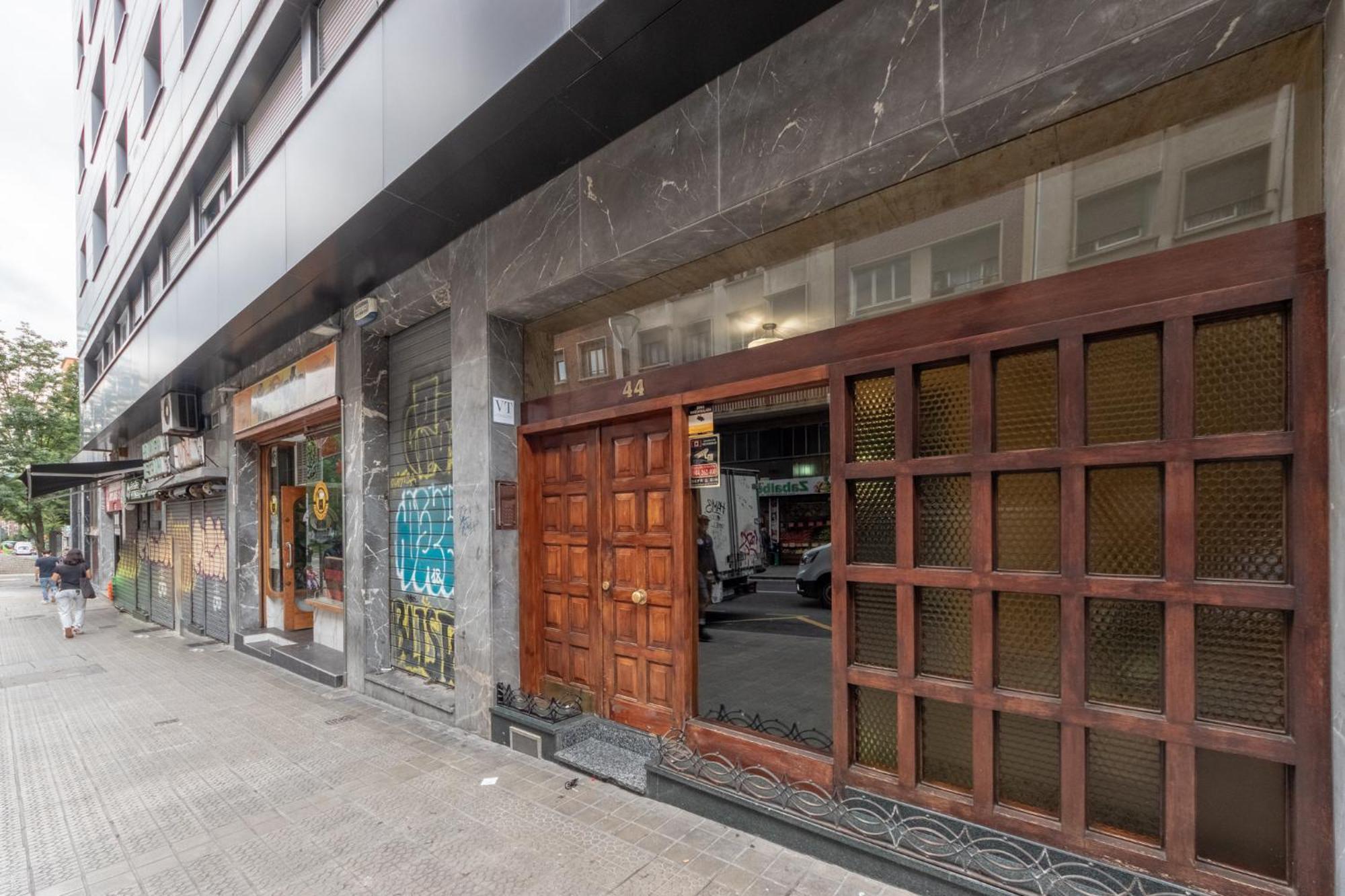 Amplio Y Acogedor Junto A Plaza Zabalburu Apartment Bilbao Ngoại thất bức ảnh