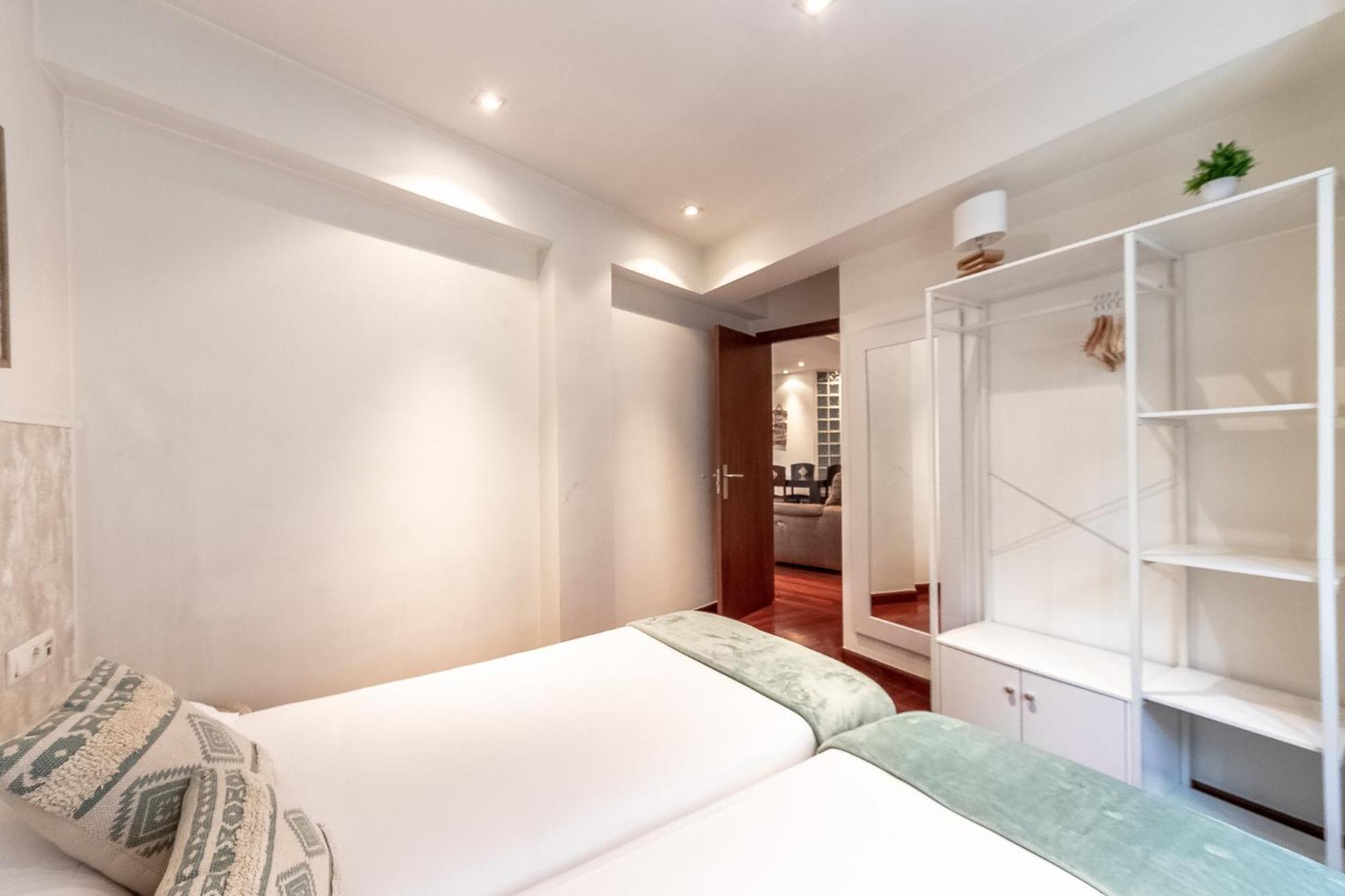 Amplio Y Acogedor Junto A Plaza Zabalburu Apartment Bilbao Ngoại thất bức ảnh
